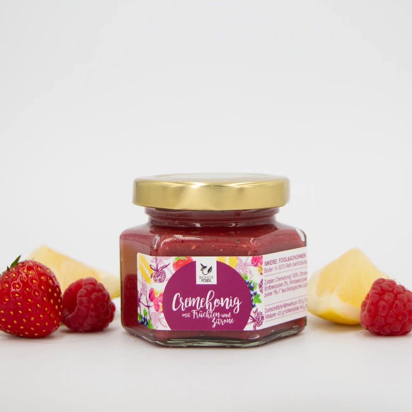 Cremehonig mit Früchten und Zitrone