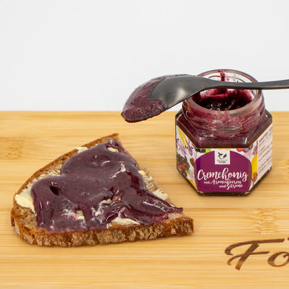 Cremehonig mit Aroniabeeren und Zitrone