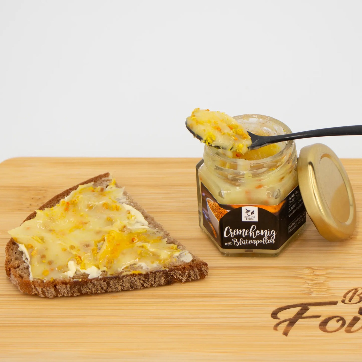 Cremehonig mit Blütenpollen