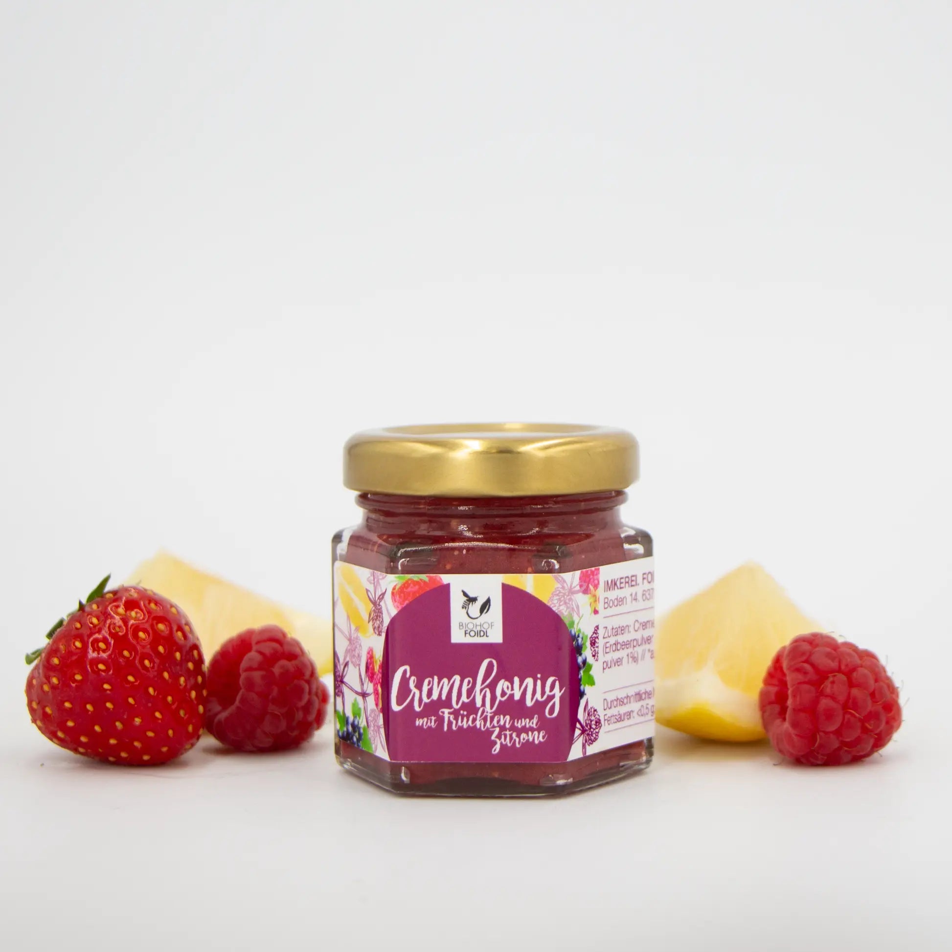 Cremehonig mit Früchten und Zitrone