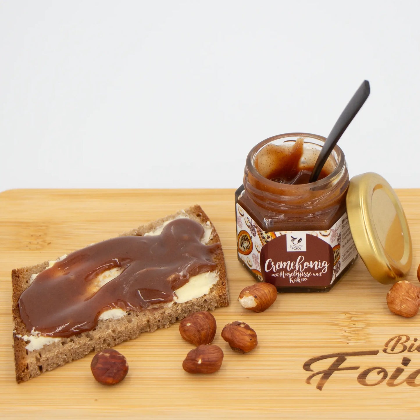 Cremehonig mit Haselnuss und Kakao